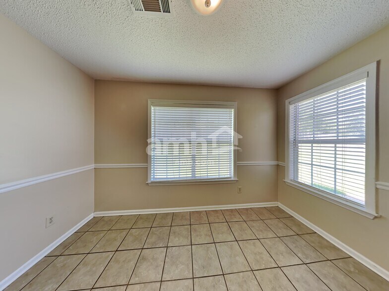 Building Photo - 8315 Dunnan Cv