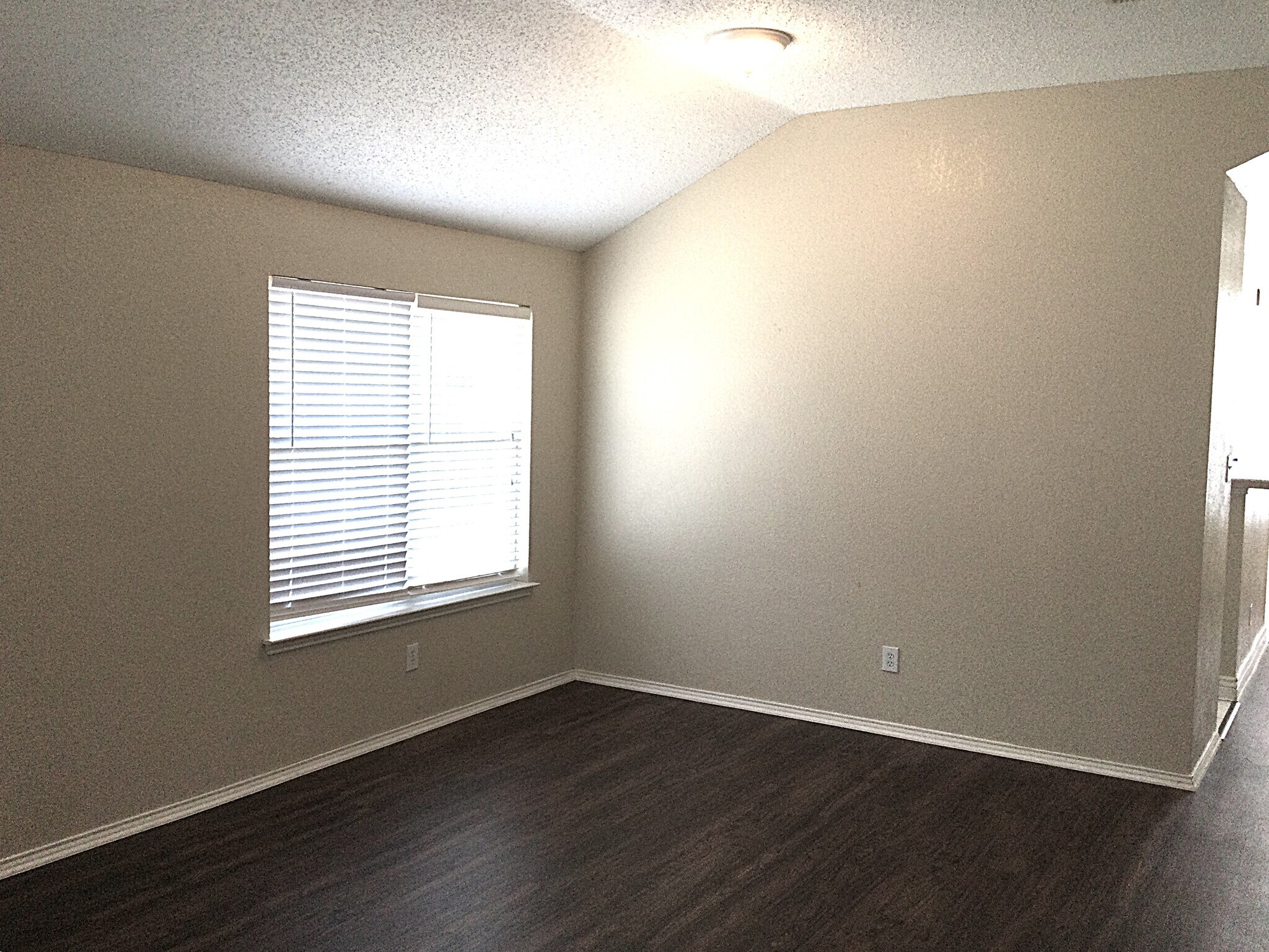 Building Photo - 6708 Lake Jackson Dr