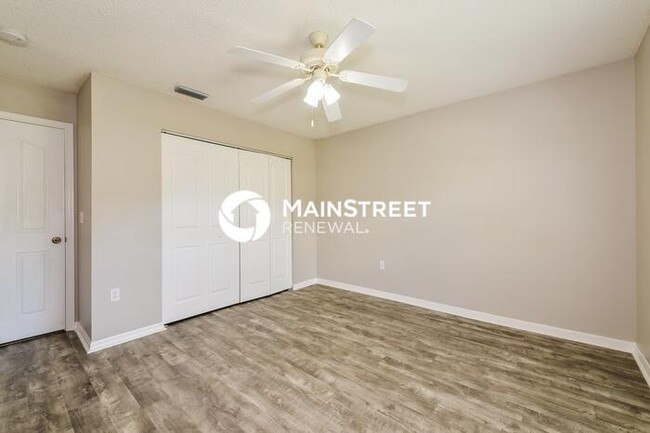 Building Photo - 7527 42nd Ct E