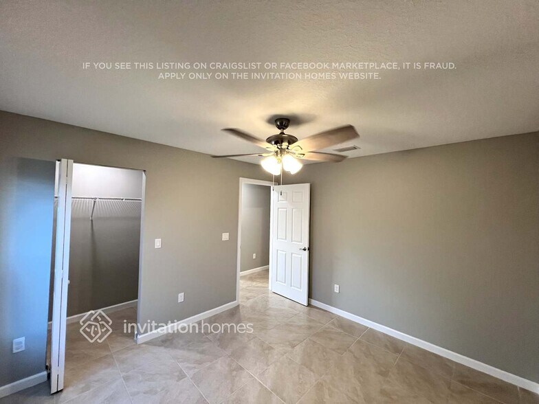 Building Photo - 1931 SE Dock St