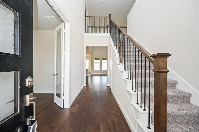 Building Photo - 21827 Erskine Peaks Pl