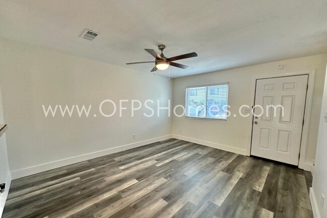 Building Photo - 710 Legion Dr