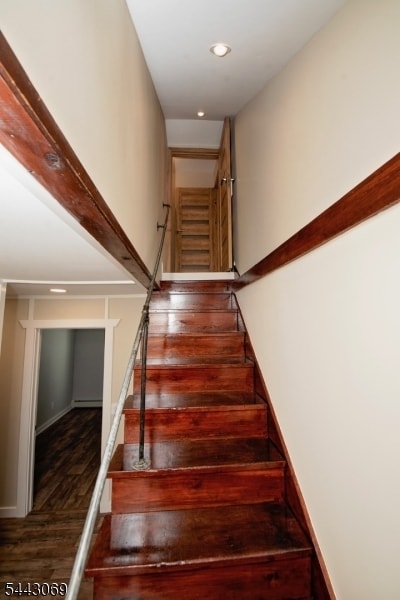 Building Photo - 6 Lakeview Terrace