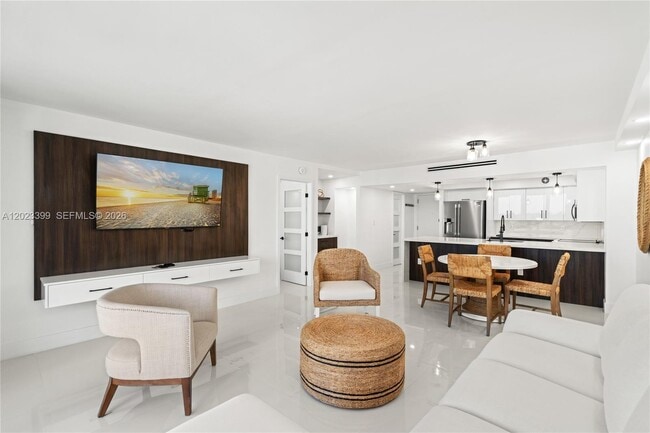 Building Photo - 5701 Collins Ave