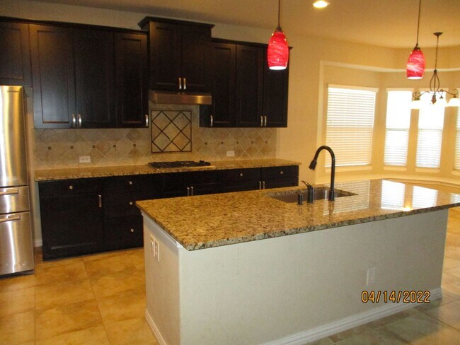 Building Photo - 2505 Mesa Glen Dr