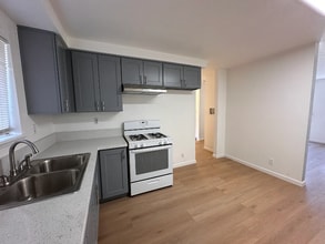 Building Photo - 16260 Orange St