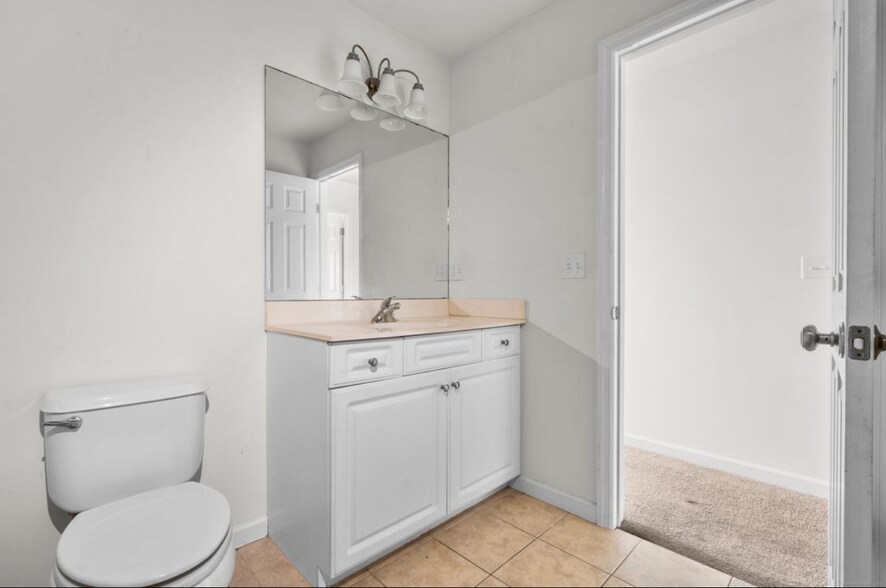 Building Photo - 2660 North Ave