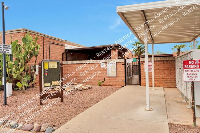 Building Photo - 277 E Root Way