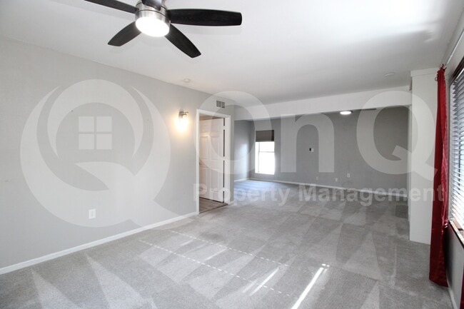 Building Photo - 6149 E Delcoa Ave