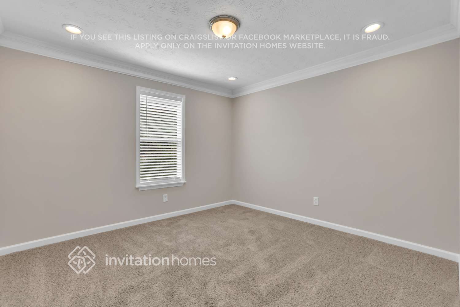 Building Photo - 3742 Saddle Ridge Dr SW