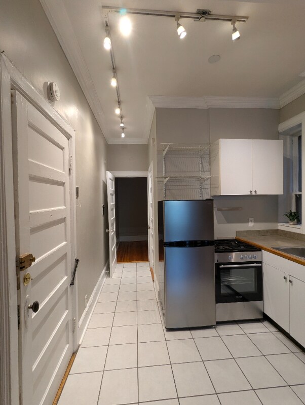 Building Photo - 544 Madison Ave