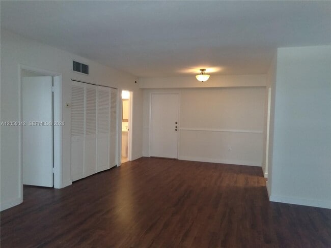 Building Photo - 8315 SW 72nd Ave