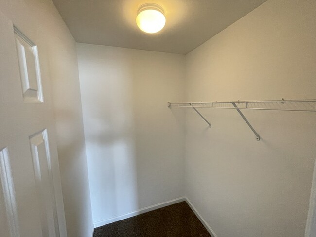 Building Photo - Saundersville Station home with renovation...