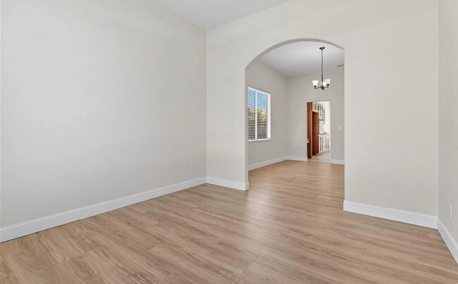 Building Photo - 1277 Paradise Loop