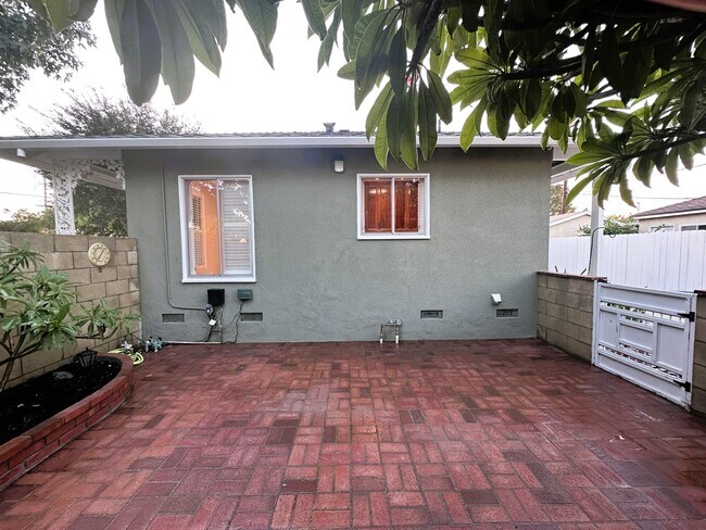 Side Patio - 5639 E Spring St