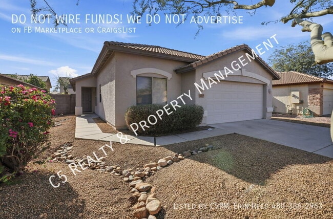 Building Photo - 12541 W Woodland Ave