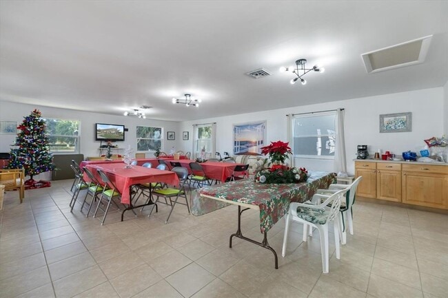 Building Photo - 649 S Tamiami Trl