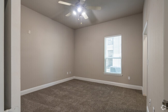 3BR, 2BA - 1368SF - Kings Cove