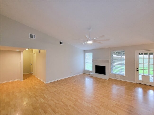Building Photo - 14403 Cypress Branch Dr