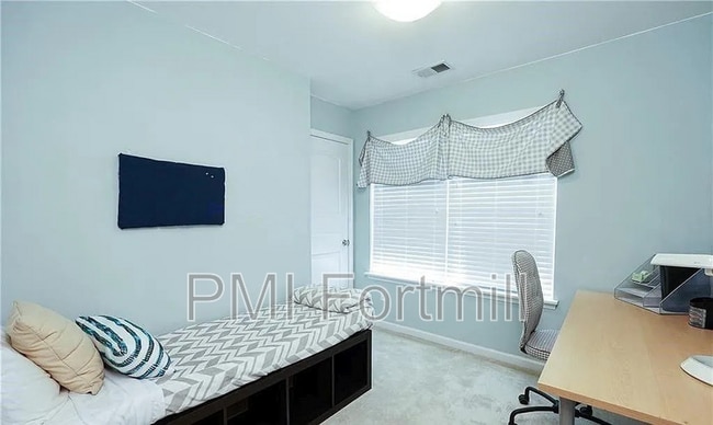 Building Photo - 13769 Singleleaf Lane