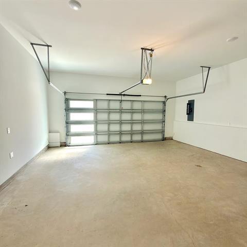 Building Photo - 1175 Doris May Dr