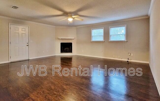 Building Photo - 6805 Bambi Ln
