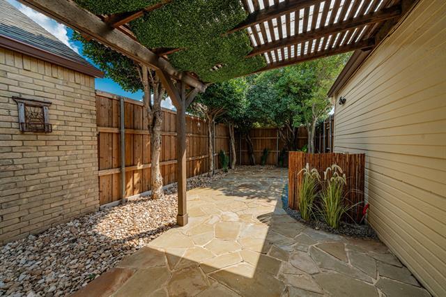 Building Photo - 5838 Preston Valley Dr