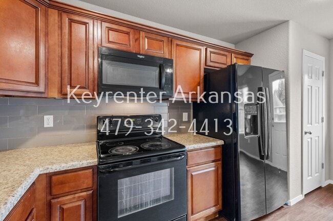 Building Photo - Gorgeous 4 bedroom home!