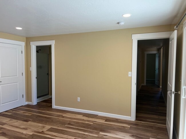 Building Photo - Newly remodeled three bedroom, two bath home - Available Late May