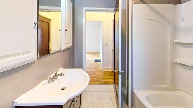 Building Photo - Large Home with Spiral Staircase in York Neighborhood!