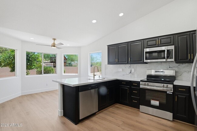 Building Photo - 15005 N Rica Vida Way