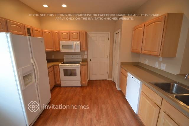 Building Photo - 7154 Kendall Heath Way