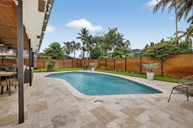 Building Photo - 11294 Pine Valley Dr