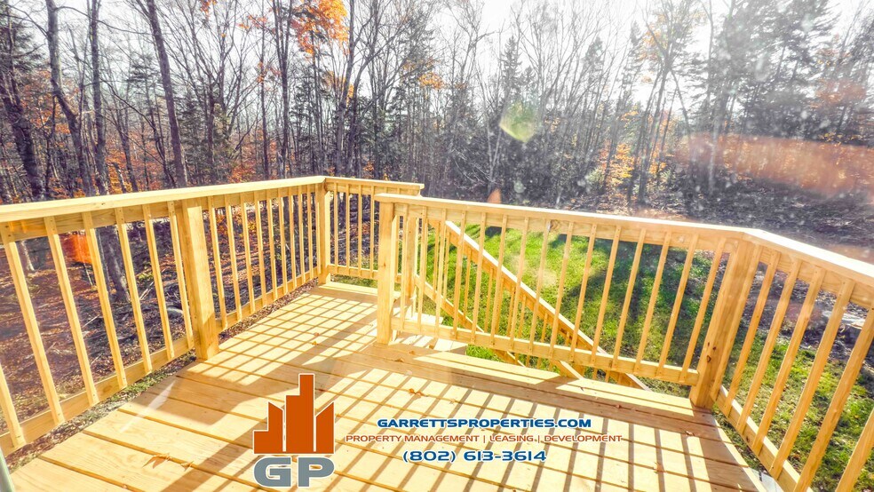 Building Photo - 140 W Hill Rd