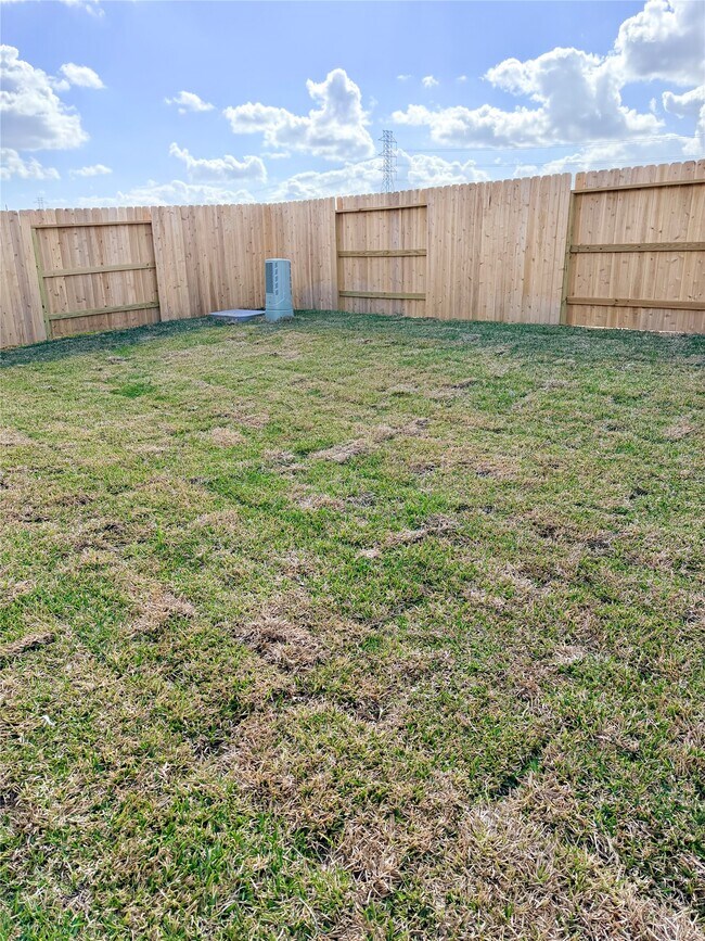 Building Photo - 6115 Sunburst Scarlet St