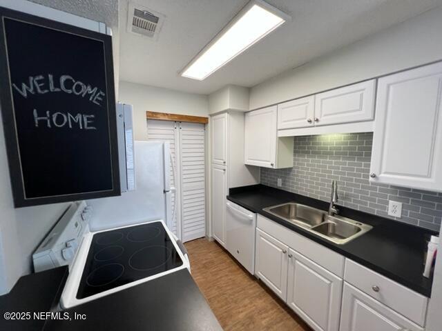 Building Photo - 10200 Belle Rive Blvd