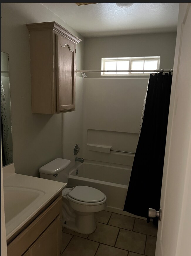 Building Photo - 1804 Agua Fina