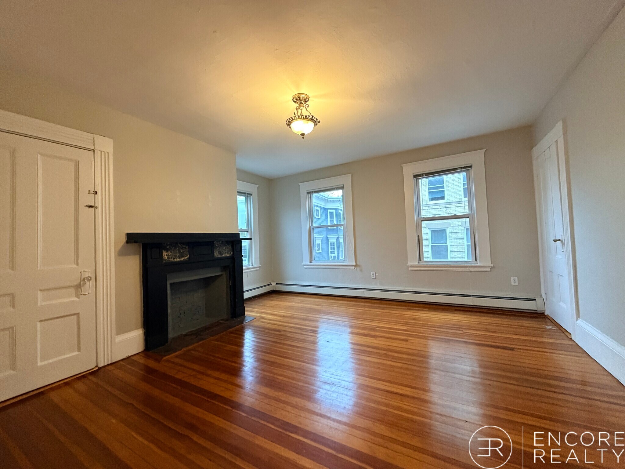 Building Photo - 56 Hancock St