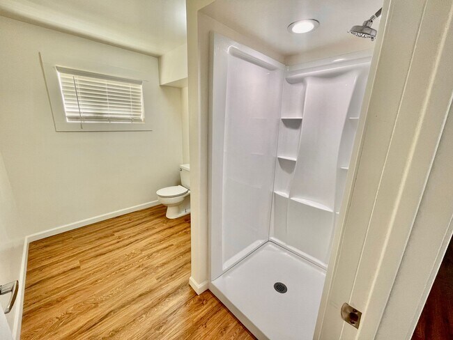 Building Photo - New on the Market!