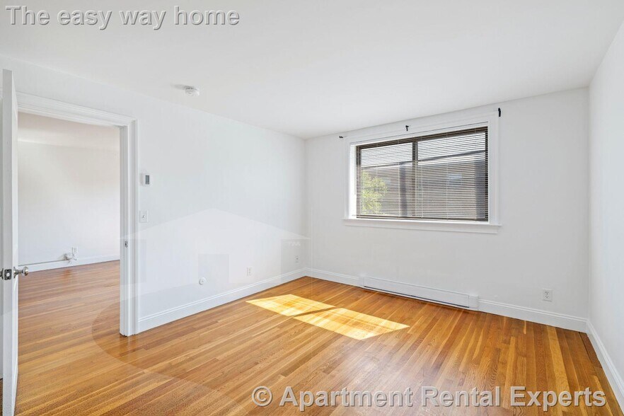 Building Photo - 134 Summer St