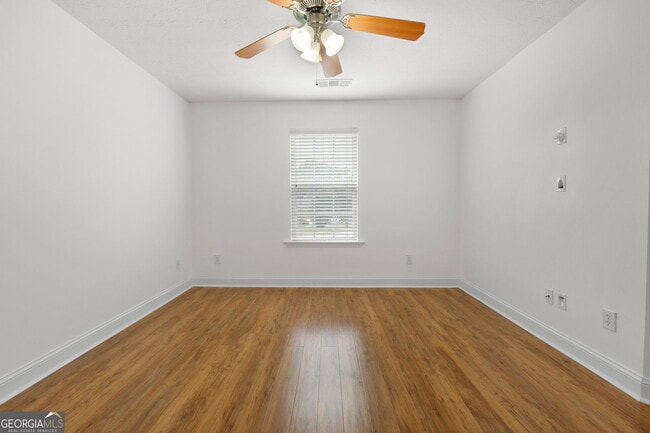 Building Photo - 125 Highgrove Pl