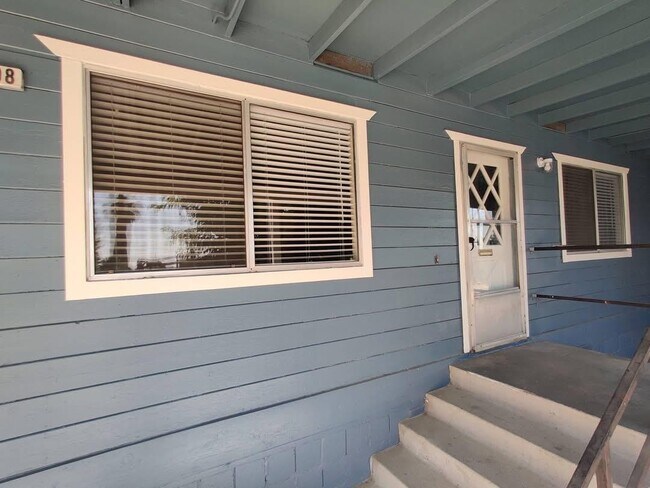 Building Photo - 13608 S Academy Ave