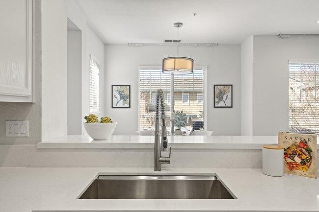 Building Photo - 23229 Canyon Terrace Dr