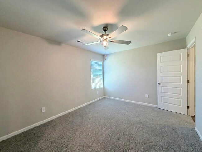 Building Photo - 107 Olde Hearth Rd