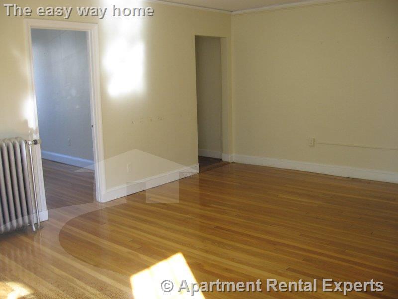 Building Photo - 7 Craigie Cir