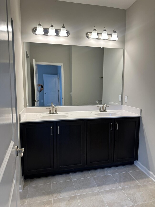 Building Photo - 4493 Marilyn Ct