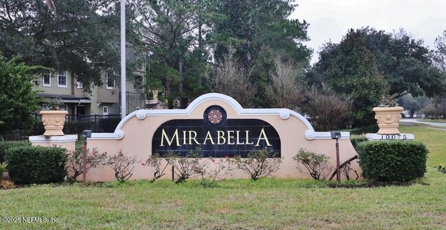 Building Photo - 10075 Gate Pkwy N