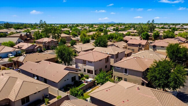Building Photo - Gated Chandler Living | 4 Bedrooms in Top-Rated School District