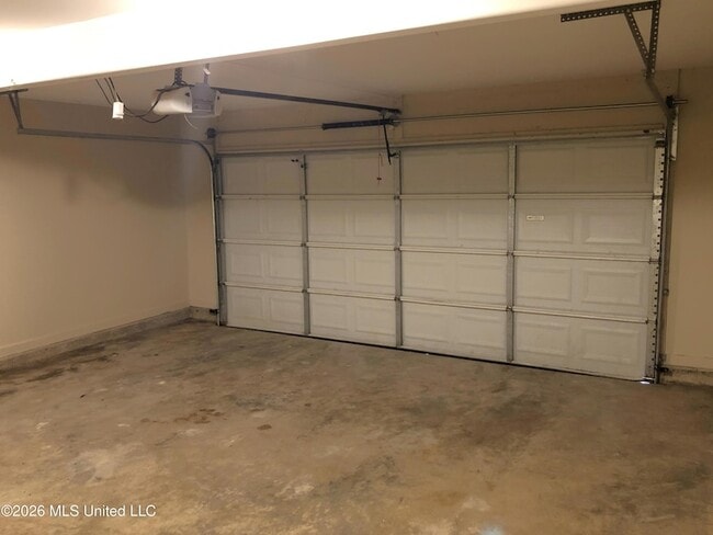 Building Photo - 1126 River Wood Creek W
