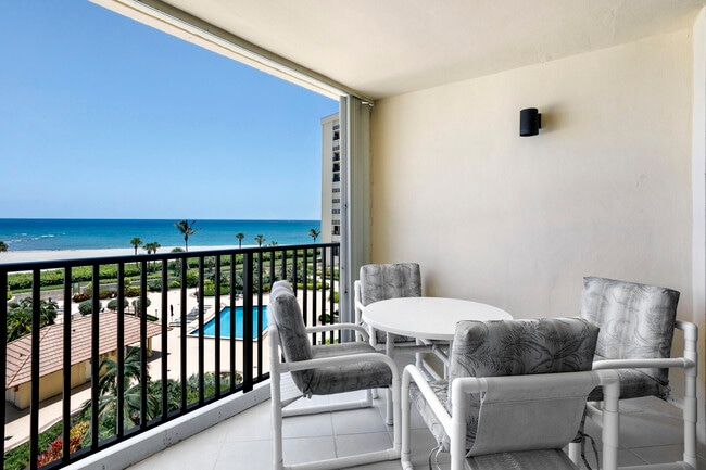 Building Photo - 300 Ocean Trail Way